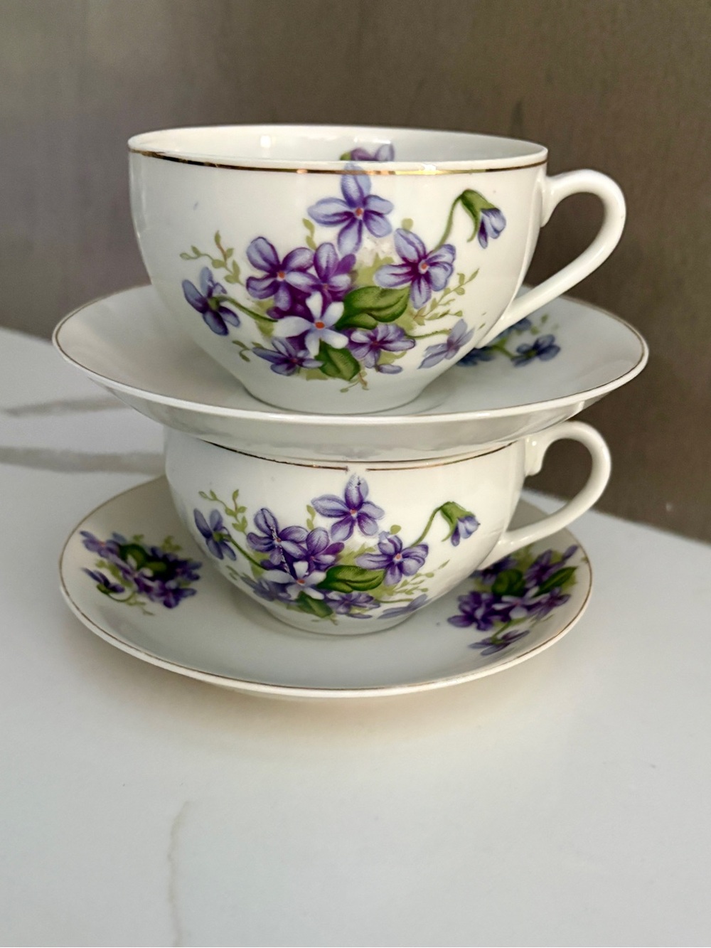 Vintage 1950s Teacups & Saucers Made in Japan Violets Purple and Gold